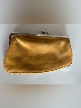 HOBO Lauren Wallet Mustard Yellow Leather Clutch Wristlet 
5 x 8.5 in